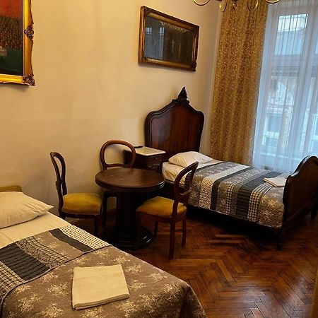 Vavelsky Apartments - Old Town Краков Экстерьер фото