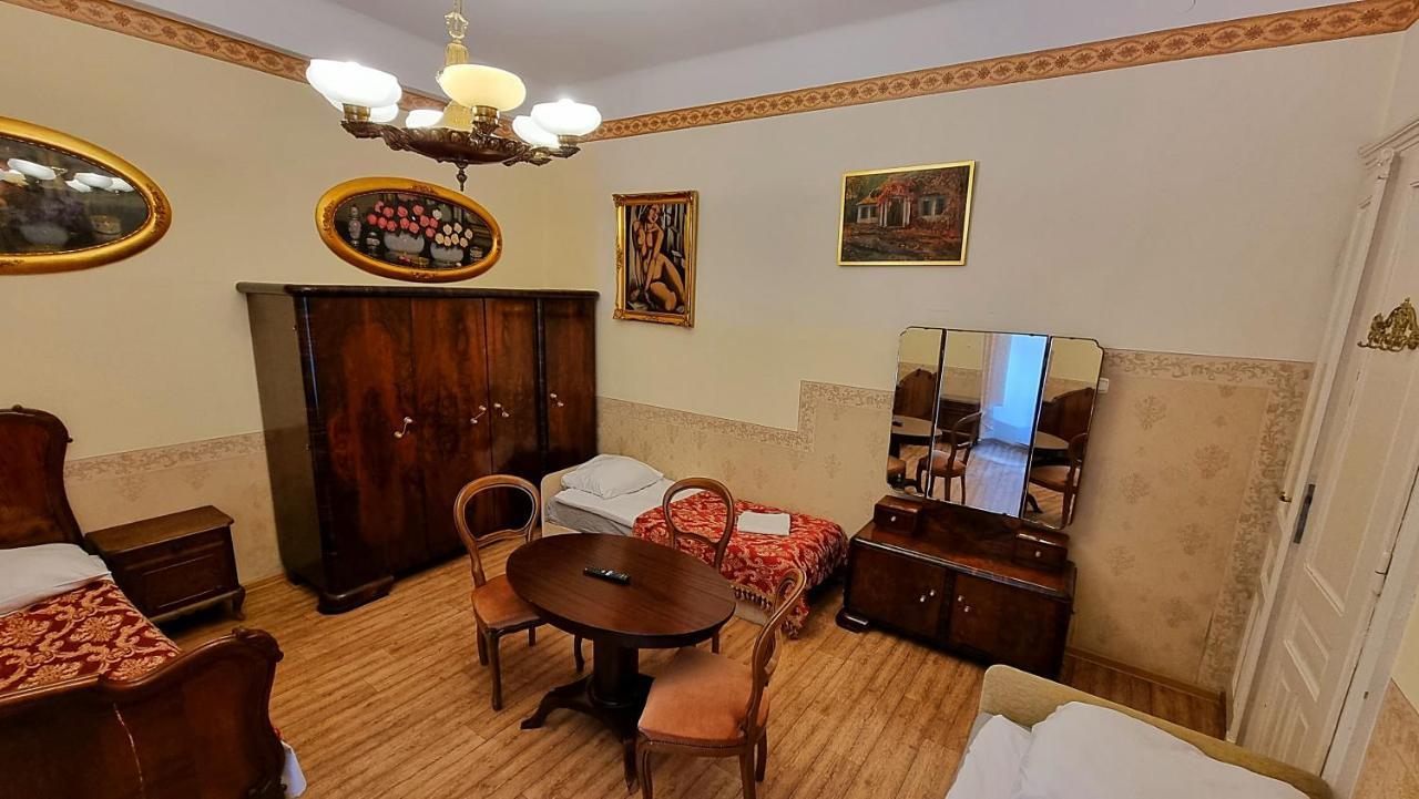 Vavelsky Apartments - Old Town Краков Экстерьер фото