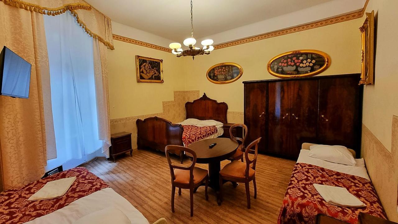 Vavelsky Apartments - Old Town Краков Экстерьер фото